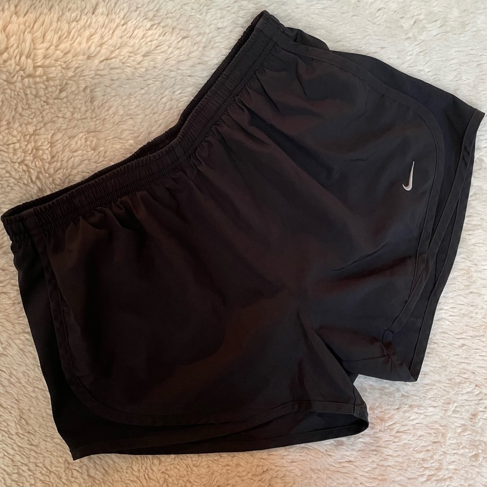 Nike Dri-Fit Tempo Shorts - Sz M